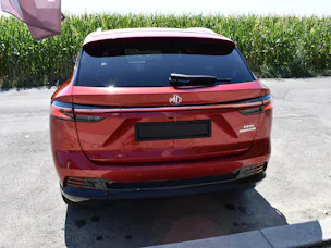MG HS 1.5 T HEV Luxury