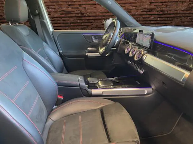Mercedes-Benz GLB 250 AMG Line 4 MATIC