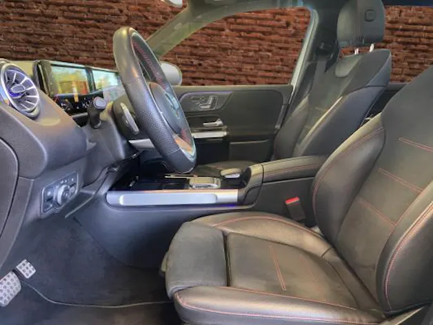 Mercedes-Benz GLB 250 AMG Line 4 MATIC
