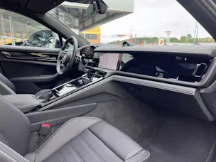 PORSCHE Panamera 4S E-Hybrid
