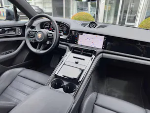 PORSCHE Panamera 4S E-Hybrid