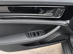 PORSCHE Panamera 4S E-Hybrid