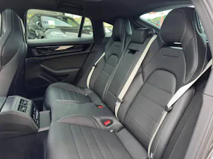 PORSCHE Panamera 4S E-Hybrid