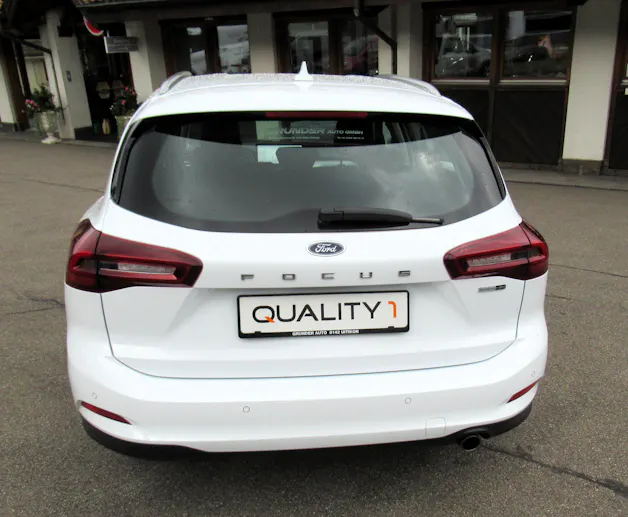 FORD Focus 1.0 MHEV Titanium Automat