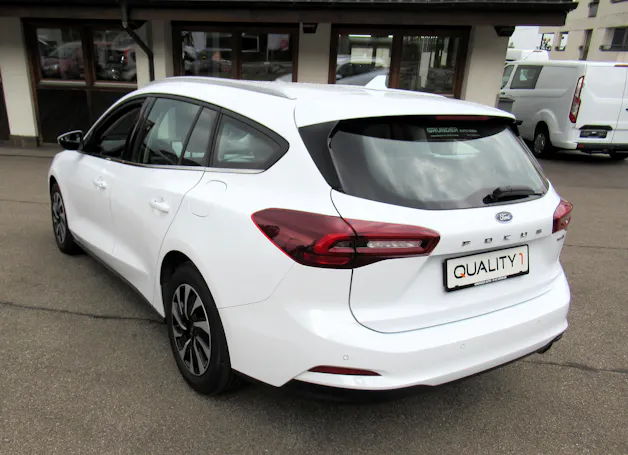 FORD Focus 1.0 MHEV Titanium Automat