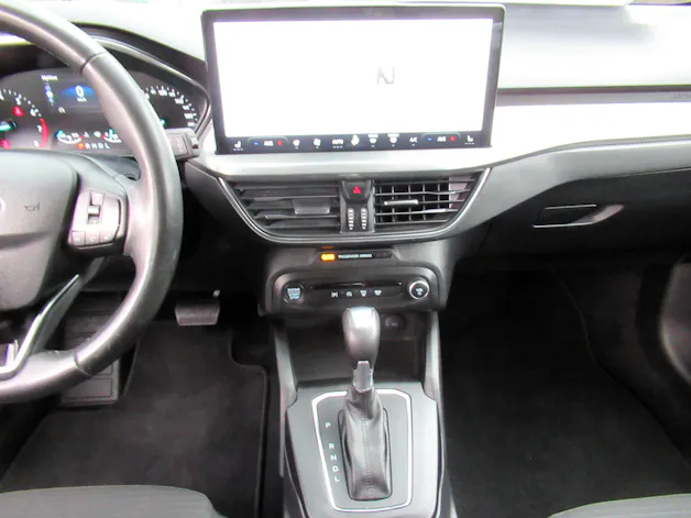 FORD Focus 1.0 MHEV Titanium Automat