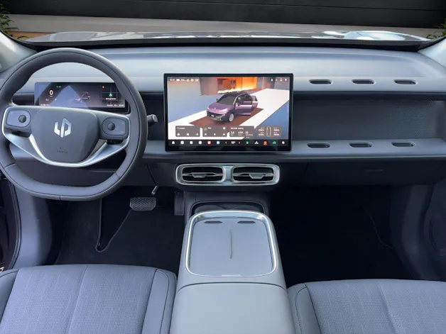 Leapmotor B10 1.5 Hybrid EV