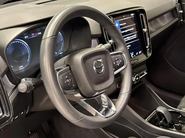 Volvo XC40 1.5 T4 PiH Plus Dark