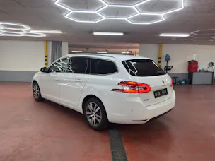 Peugeot 308 SW 1.5 BlueHDI Tech Edition EAT8