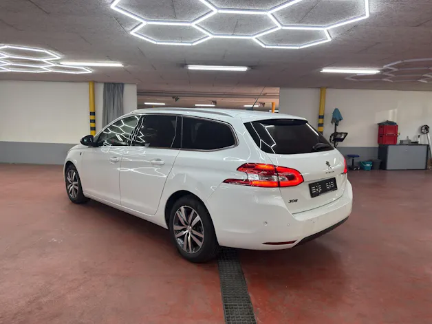 Peugeot 308 SW 1.5 BlueHDI Tech Edition EAT8