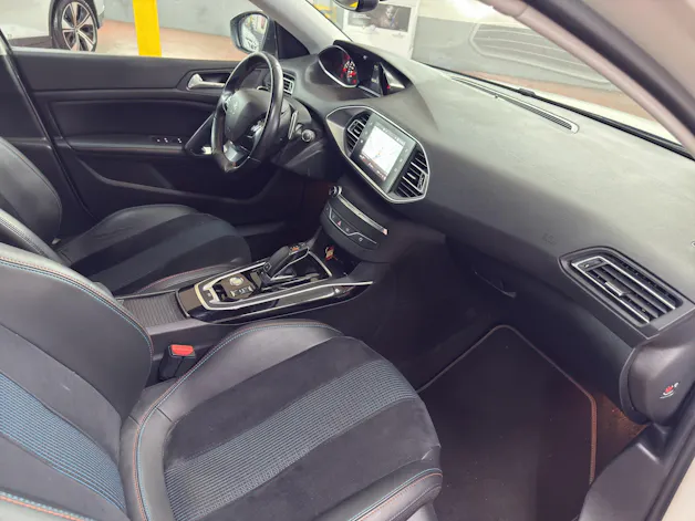 Peugeot 308 SW 1.5 BlueHDI Tech Edition EAT8