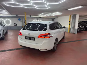 Peugeot 308 SW 1.5 BlueHDI Tech Edition EAT8