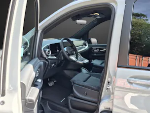 MERCEDES-BENZ V 300 d lang 4Matic Swiss Edition 9G-Tronic