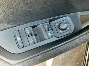Škoda Karoq Selection *** ACC & RÜCKFAHRKAMERA ***