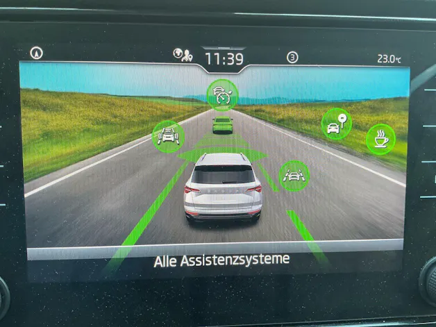 Škoda Karoq Selection *** ACC & RÜCKFAHRKAMERA ***