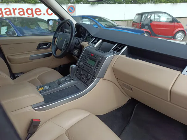 Land Rover Range Rover Sport 4.4 V8 HSE Automatic