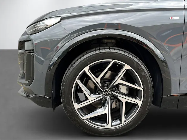 Audi Q6 e-tron quattro