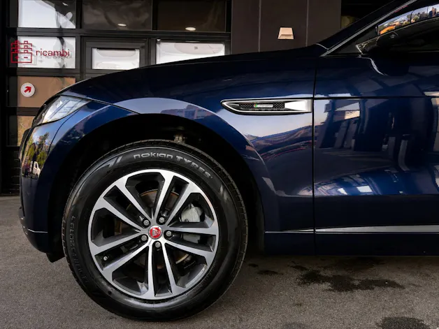 Jaguar F-Pace 25d R-Sport AWD Automatik