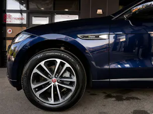 Jaguar F-Pace 25d R-Sport AWD Automatik