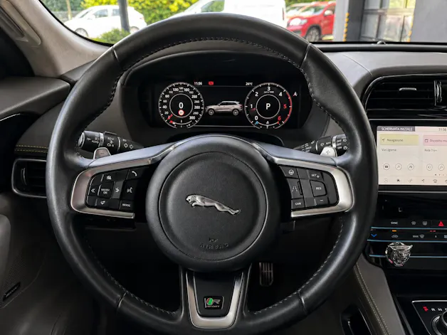 Jaguar F-Pace 25d R-Sport AWD Automatik