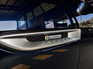 Jaguar F-Pace 25d R-Sport AWD Automatik