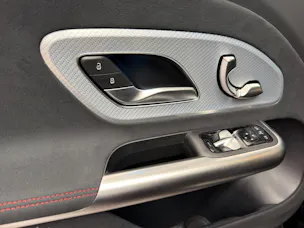 MERCEDES-BENZ GLB 220 4MATIC
