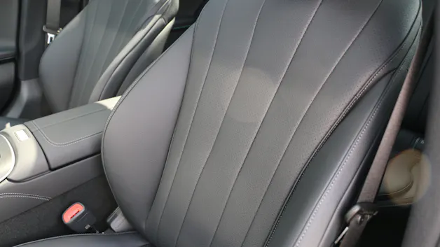 MERCEDES-BENZ E 220 d 4MATIC T-Modell "Swiss Star"