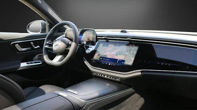 MERCEDES-BENZ E 220 d 4MATIC T-Modell "Swiss Star"