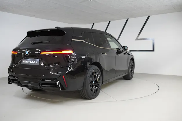 BMW iX xDrive60 M Sport