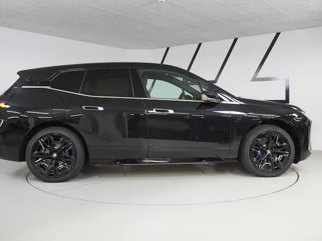 BMW iX xDrive60 M Sport