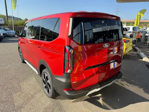 FORD Tourneo Bus 340 L1H1 PHEV Active