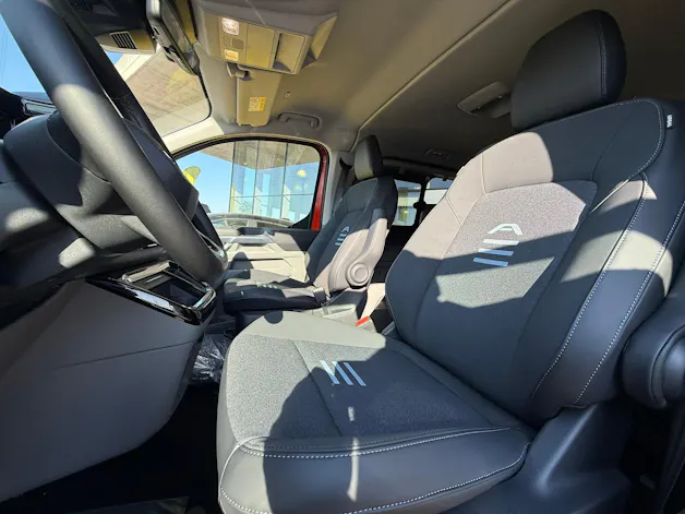 FORD Tourneo Bus 340 L1H1 PHEV Active