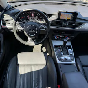 Audi A6 Avant 2.0 TDI S-tronic *S-LINE*