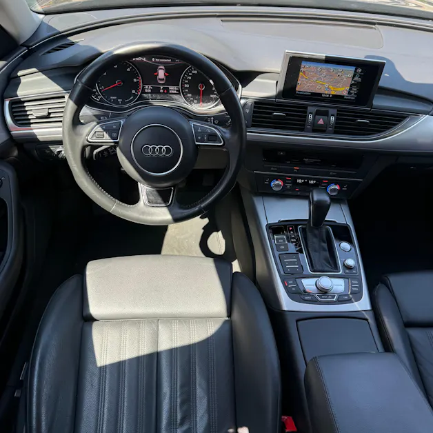Audi A6 Avant 2.0 TDI S-tronic *S-LINE*