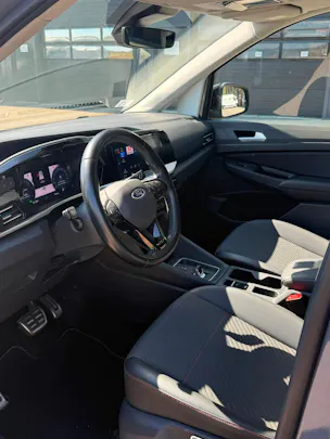 Ford Tourneo Connect 2.0 EcoBlue Sport Automat