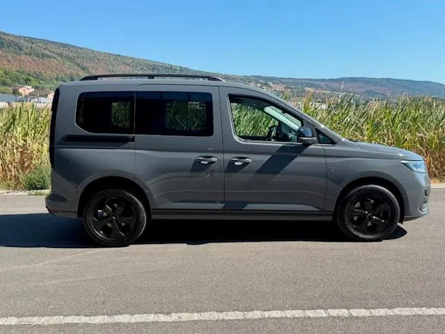 Ford Tourneo Connect 2.0 EcoBlue Sport Automat