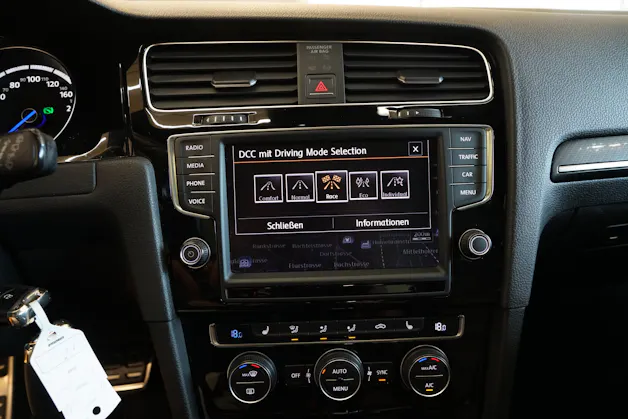 VW Golf 2.0 TSI R 4Motion DSG