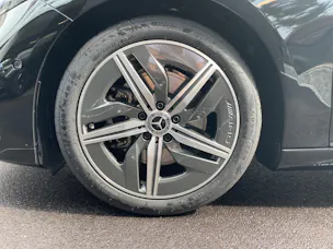 MERCEDES-BENZ CLA 200 8G-DCT 4Matic