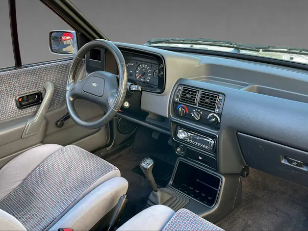 Ford Escort Cabriolet 1.6i California