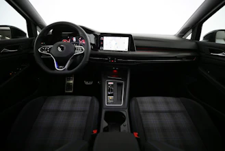 https://vehicle.imgix.net/4433284/4519bd0a-f64f-4c06-a4b6-b473d62c8cea.jpg