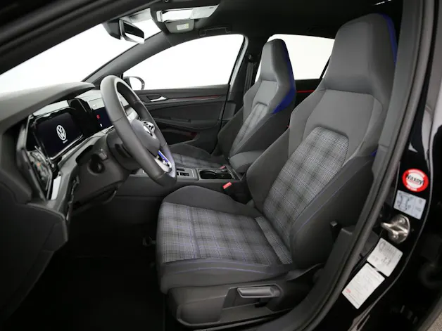 VW Golf VIII 1.4 TSI PHEV GTE DSG