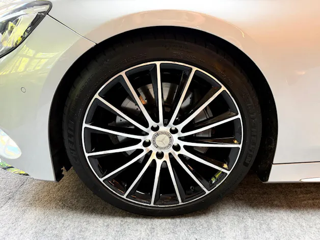 Mercedes-Benz S 500 V8 4matic Coupé AMG-Line