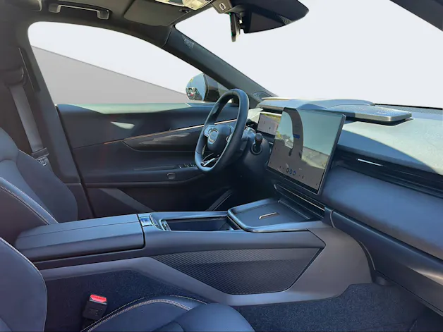 Lynk & Co 08 1.5 PHEV More