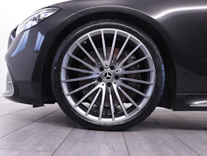 Fahrzeugbild MERCEDES-BENZ S 580 V8 AMG Line 4matic