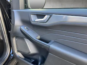 FORD Kuga 2.5 Hybrid Titanium X 4x4