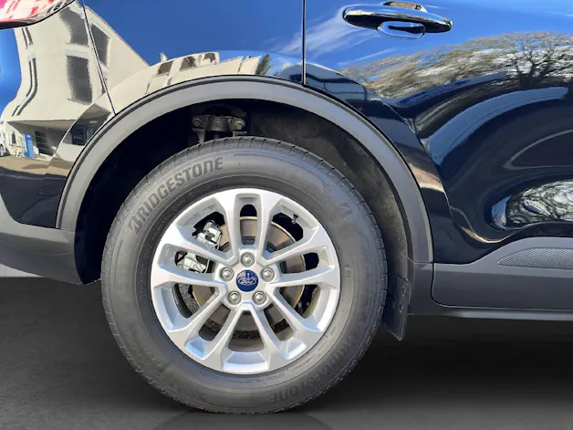 Ford Kuga 2.5 Hybrid Titanium X 4x4