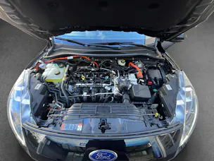 FORD Kuga 2.5 Hybrid Titanium X 4x4