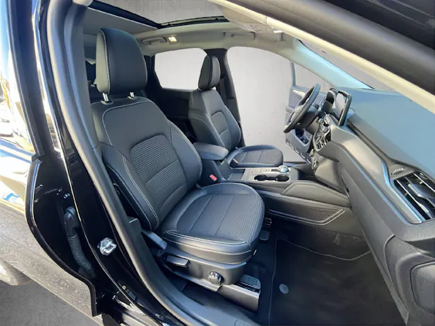 Ford Kuga 2.5 Hybrid Titanium X 4x4