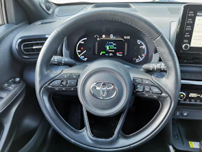Fahrzeugbild TOYOTA Yaris Cross 1.5 VVT-i HSD Adventure AWD-i