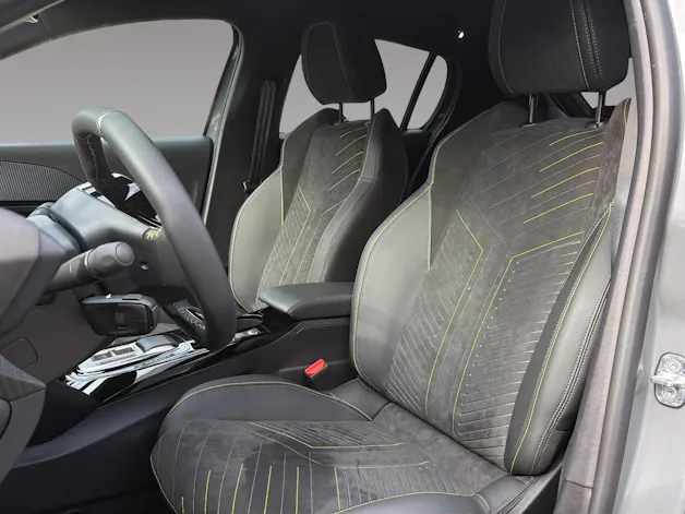 Peugeot 208 1.2 Hybrid 145 GT Exclusive